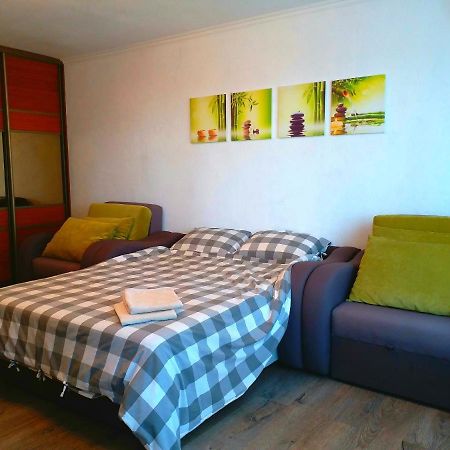 Kozzy Apartment In Kiev City Center Lu7 Kyiv Exterior photo