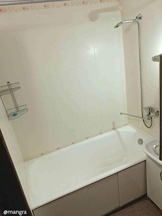 Kozzy Apartment In Kiev City Center Lu7 Kyiv Exterior photo