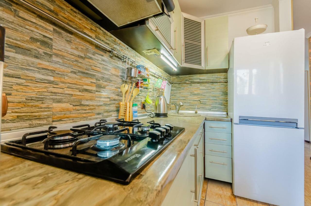 Kozzy Apartment In Kiev City Center Lu7 Kyiv Exterior photo
