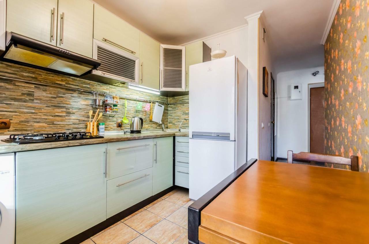 Kozzy Apartment In Kiev City Center Lu7 Kyiv Exterior photo